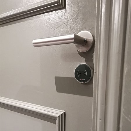 BPS_Design's tweet photo. The Highdown Hotel chose Dialock by @HafeleUK as a sophisticated door entrance solution.
https://t.co/ZufnucVZHe
#thehighdownhotel #hotels #dialock #accesscontrols #doors #hafele #secure #sophisticated #entrancesolutions https://t.co/ZOrkasPEOr