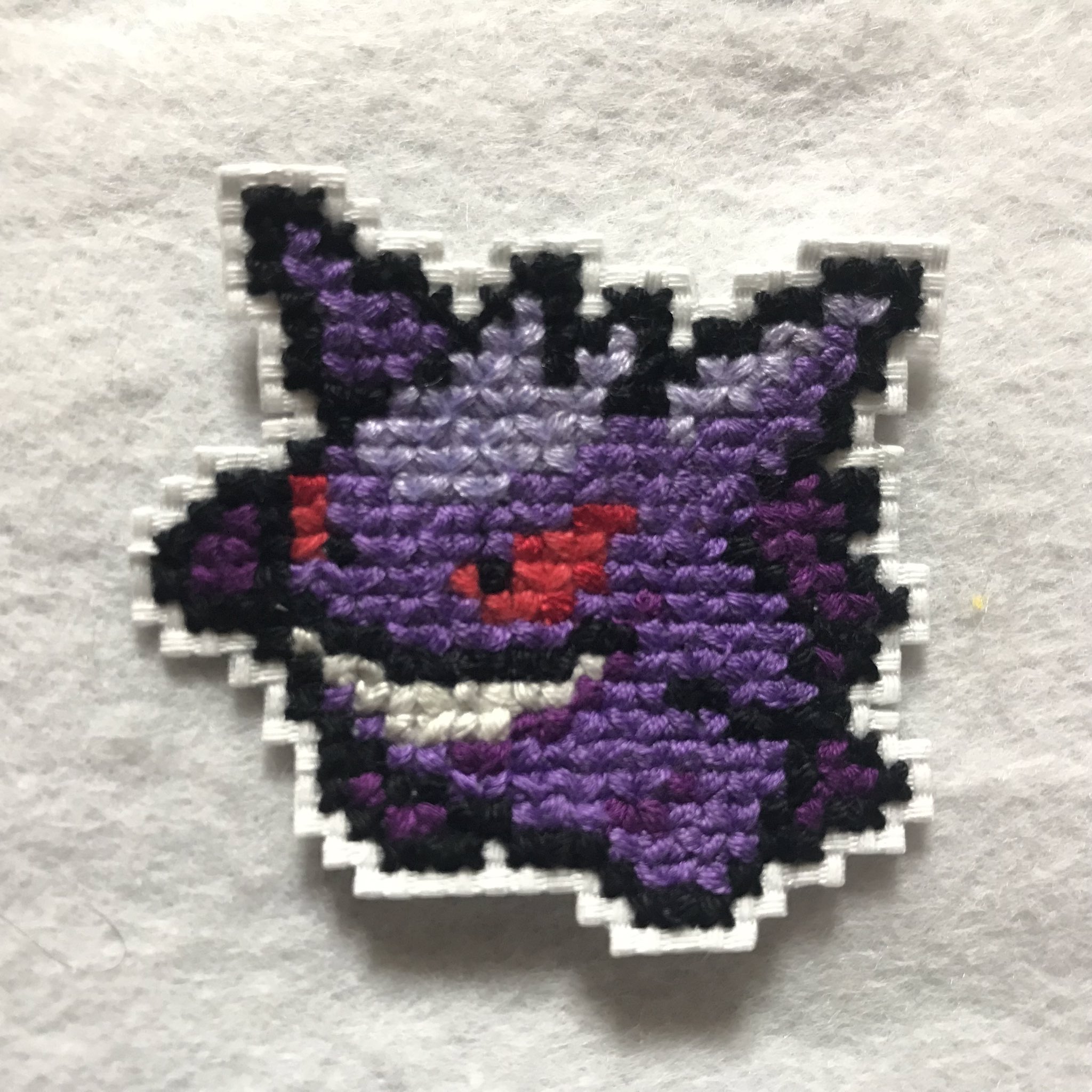 ポケモン図鑑制覇目指す No 94 ゲンガー メガゲンガー ポケモン ポケットモンスター ゲンガー 刺繍 クロスステッチ T Co Q2iykjk1y3 Twitter