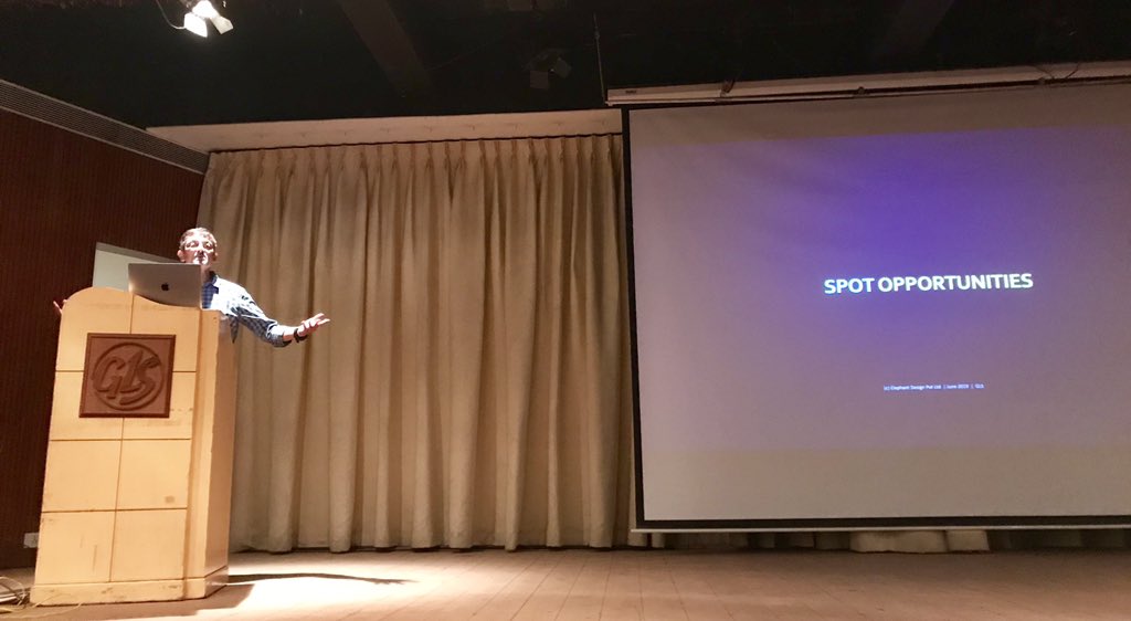 ashwinielephant's tweet image. “Our ability to see beyond the walls can set us apart” says @ashishelephant at #GLS #InstituteOfDesign Today @Elephant_social is at #GLSID #OrientationDay