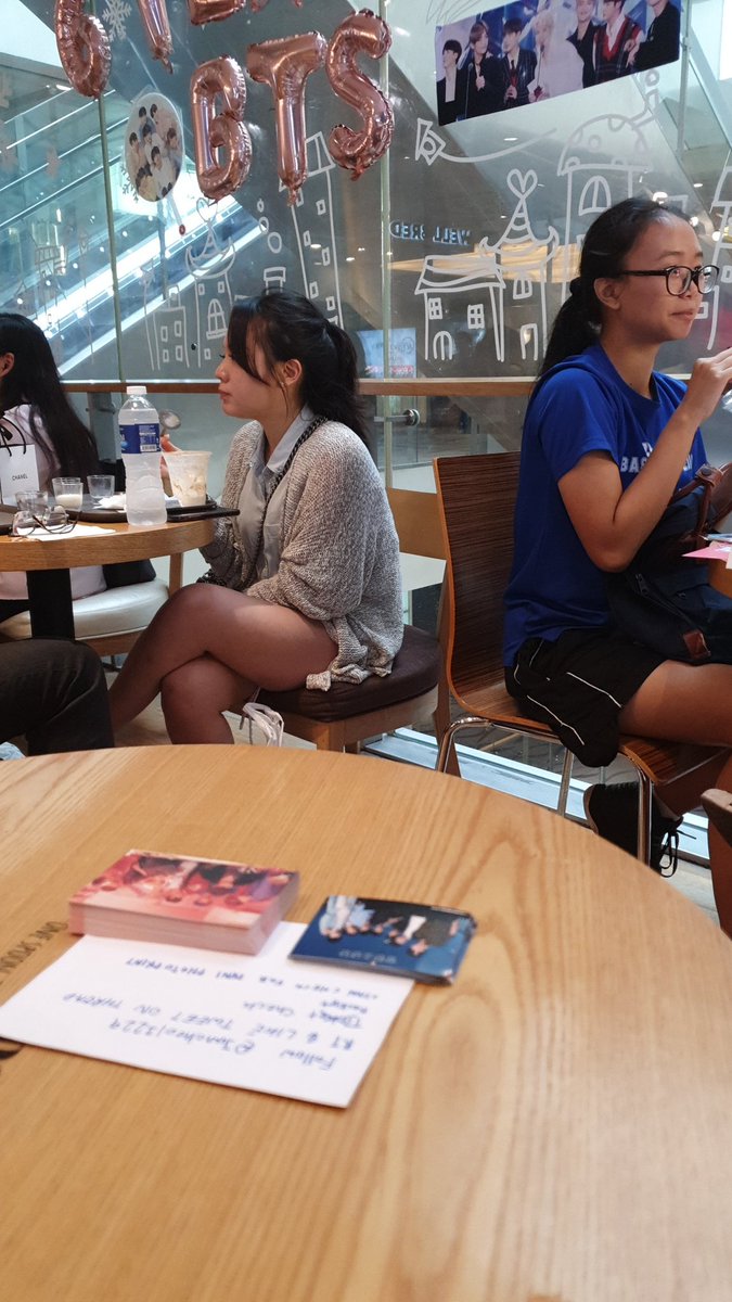 juncheol1229's tweet photo. I'm here giving out fansupport with @GFRD06_IZONE12
Trades just appeoach me
#6YEARSWBTS https://t.co/erTCtfMfRB