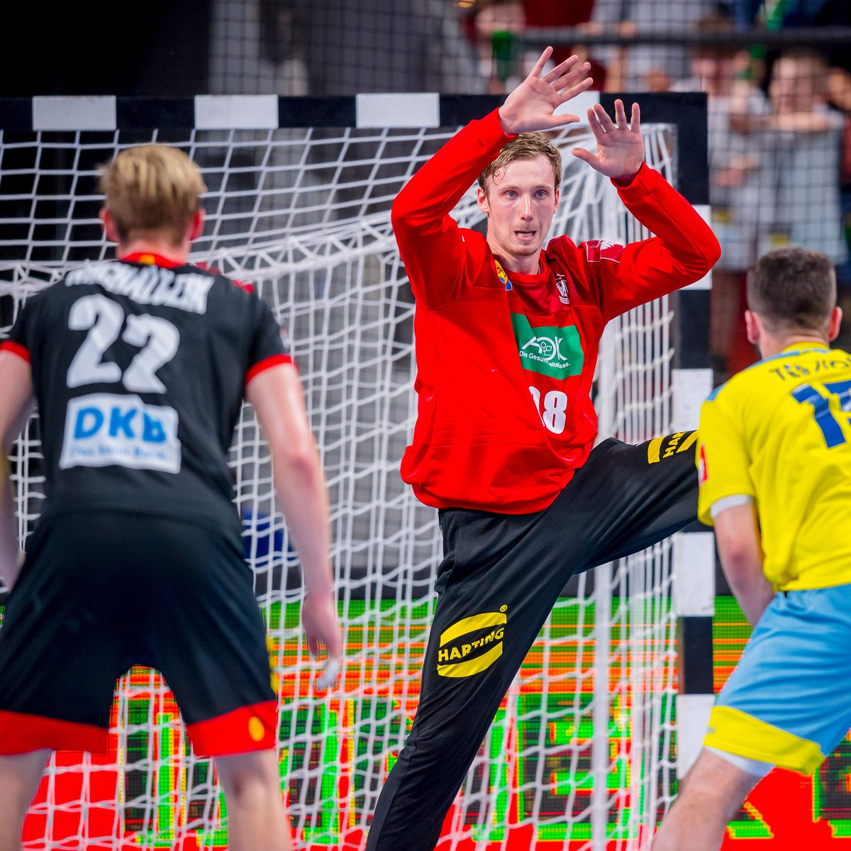 DHB_Teams's tweet photo. Ein stimmungsvoller Saisonabschluss in Nürnberg! Danke an Euch Fans für die fantastische Unterstützung! 👏🇩🇪 #GERKOS #aufgehtsDHB #Handball #ehfeuro2020 @EHFEURO (2/2) https://t.co/KBmd8cWKQA