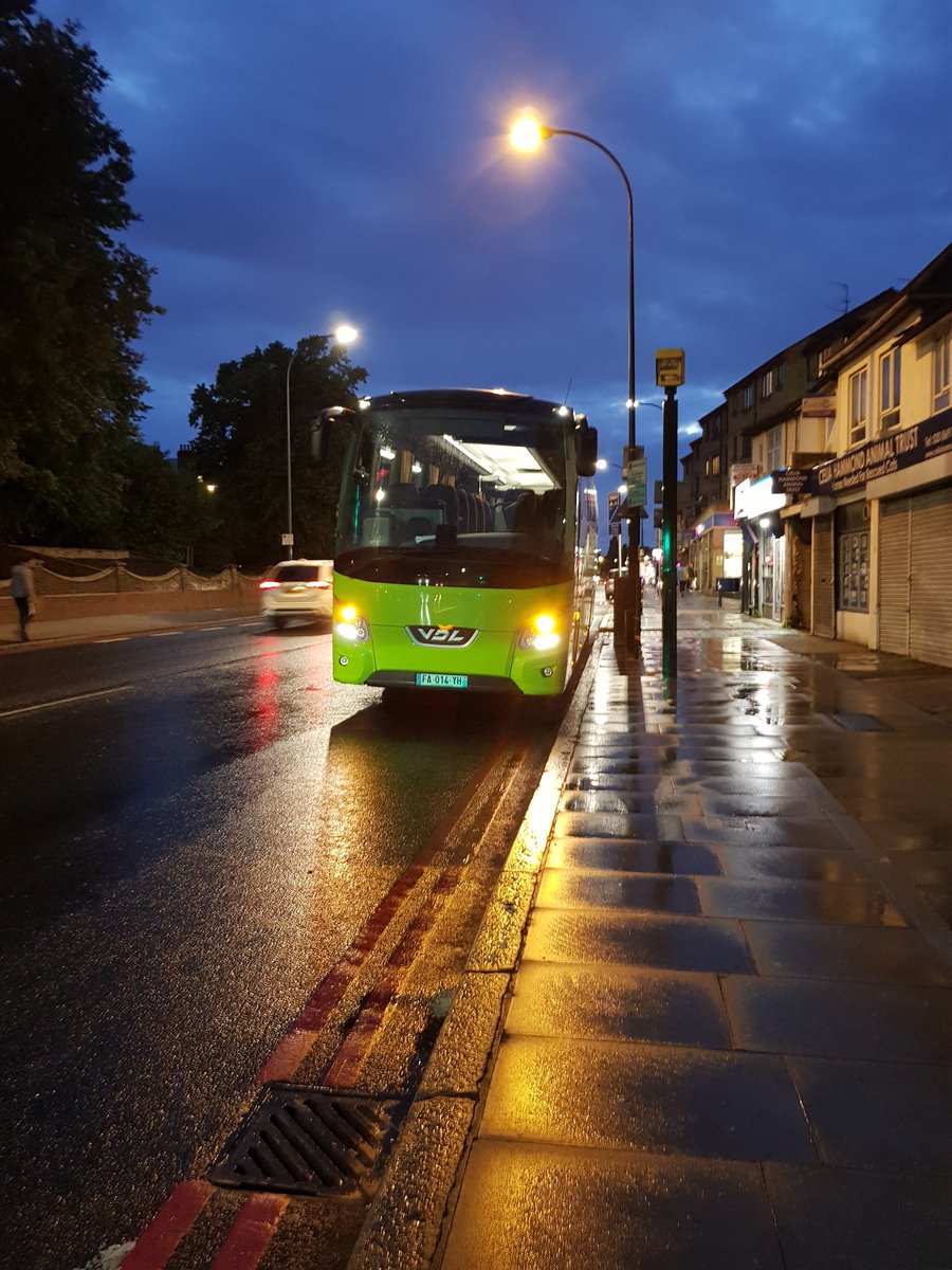 AlsClare's tweet photo. @collisonmre @se4_bot @FlixBus @LewishamCouncil @brockleylion Lewisham way on Thursday eve. https://t.co/Uz56P7lfYA