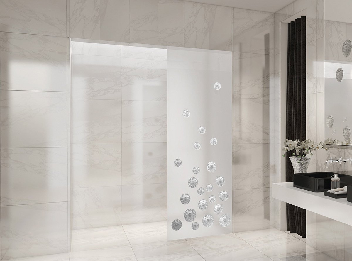 Add an touch of EXTRA with this Lalique Crystal Shower Panel. #interiors #crystal #shower ow.ly/Eth150uv6iE