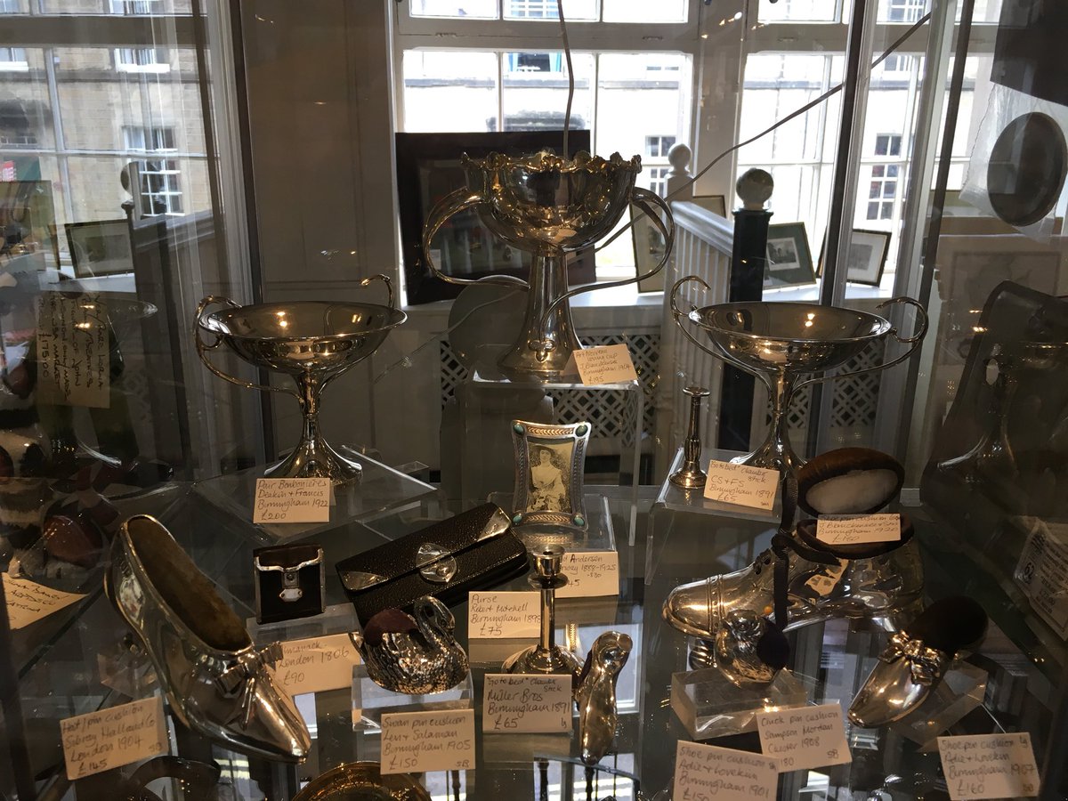 TRAACantiques's tweet photo. Over the next two days we will be introducing you to some of our new cabinet dealers. Today it’s SB they specialise in silver items. Why not come and check out all these beautiful items and more today. #newdealer #silver #birminghamhallmark #londonhallmark #antiques #bakewell https://t.co/JxxZpwm9Y7