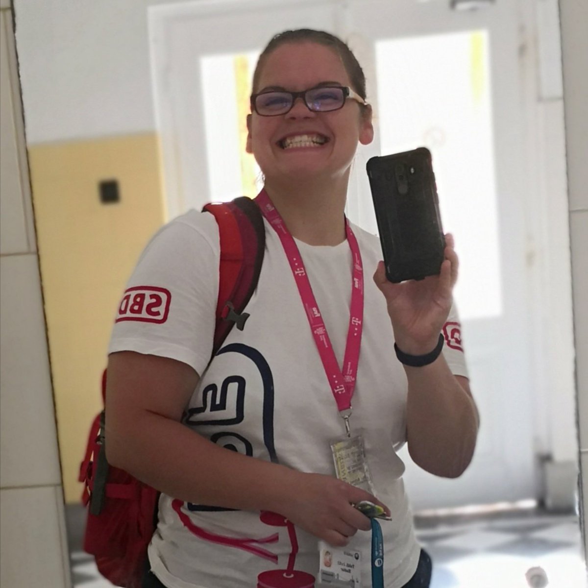 juditesthertold's tweet photo. I never be a selfie queen. I love my job.
#saunamaster #happypowerlifter #ipfapproved https://t.co/MZkaTz3q36