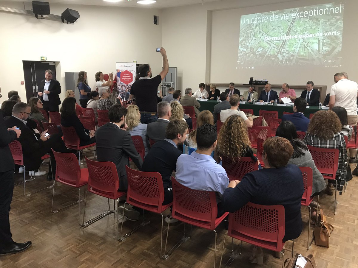 LeFoyerRemois's tweet image. Signature de la #convention #NPNRU @AnruOfficiel de @soissons et @grandsoissons. Avec @jmcarresoissons @alaincremont @Prefet02 @caissedesdepots @Clesence_AL @hautsdefrance . @LeFoyerRemois acteur de la #requalification des #territoires