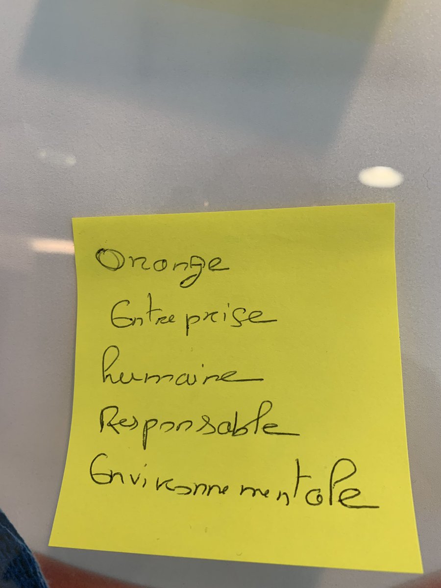christiane_tran's tweet photo. Les salariés d’@orange se mettent au diapason de la #RaisondEtre. 
De belles contributions, beaucoup de matière 👏
#HumanInside https://t.co/Qy2wtmNYQn