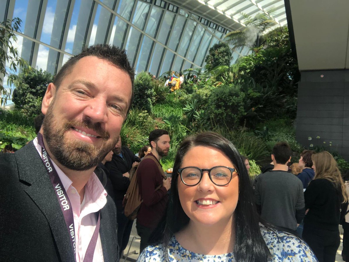 leeannmonkozgul's tweet photo. Not a bad view for one of our meeting today in #London - Chatting all things #SocialPrescribing #PersonalisedCare #IntegratedPlatforms #Tech4Good @PaulG_Elemental @Its_Elemental @CGI_Global https://t.co/MIo6jnOPpn