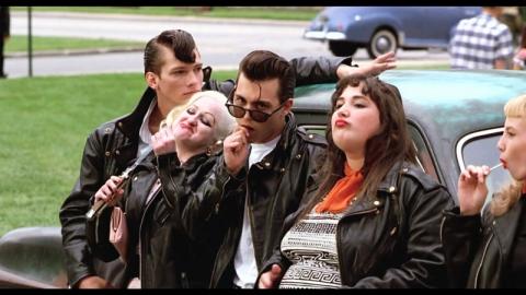 Эми локейн плакса. Плакса 2012. Мюзикл плакса джонни депп. Плакса 1990 элиссан. Ким макгуайр и джонни депп.