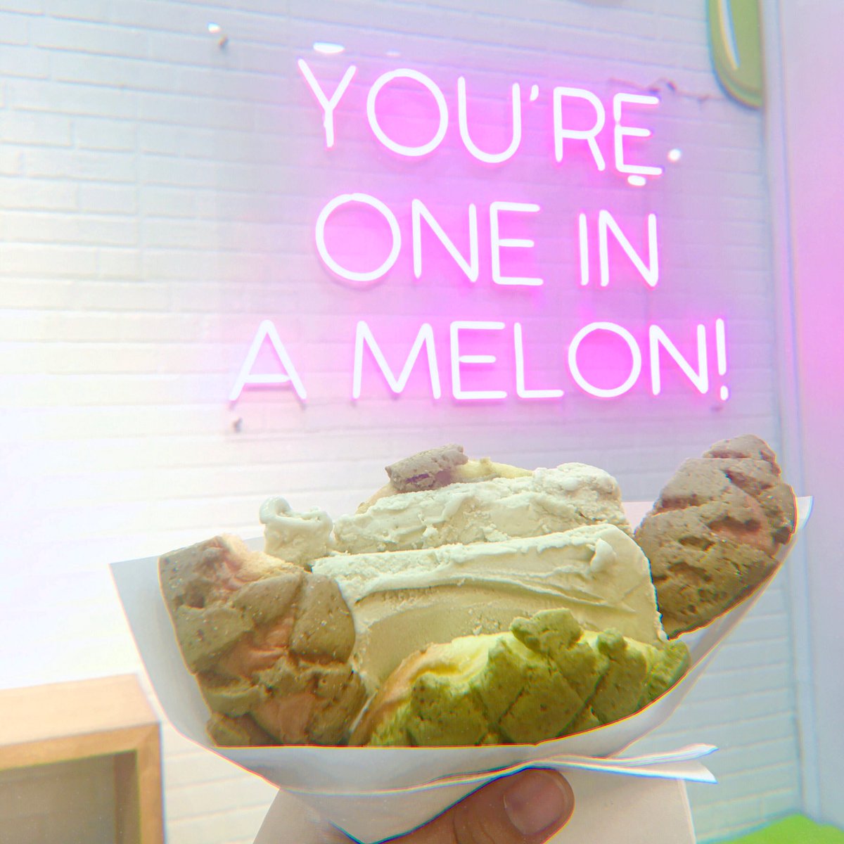 [Melonpan Ice] Matcha gelato lovers, it’s a W for us   #melonpan  #melonpun  #matcha