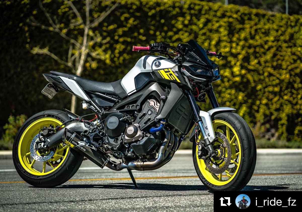 Evotech Performance On Twitter Four Wheels Move The Body Two Wheels Move The Soul Check Out Our Ep Radiator Guard On Zach S Mt 09 Mybikemonday Evotechperformance Motorcycles Motorcycleaccessory Radiatorguard Yamaha Mt09 Check Out