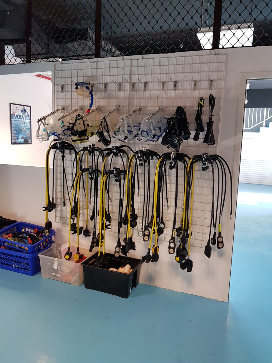 DiveKhasab's tweet photo. The only Dive Center in Khasab. Day boats, Liveaboard, Dolphin speed boat tours, Snorkelling trips and great food. Whatts app us + 447772277222 
#musandam #scuba #oman #Khasab #dive #khasabdive https://t.co/kAx5NzsjtX