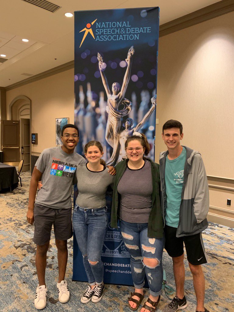 CHSThtrSpchDeb's tweet photo. CHS Speech at Nationals #Nats19 #NSDA. Congrats and Good show Mustangs! #saturdaywewearsuits #sometimesmondaystoo https://t.co/dMzC7vROkU