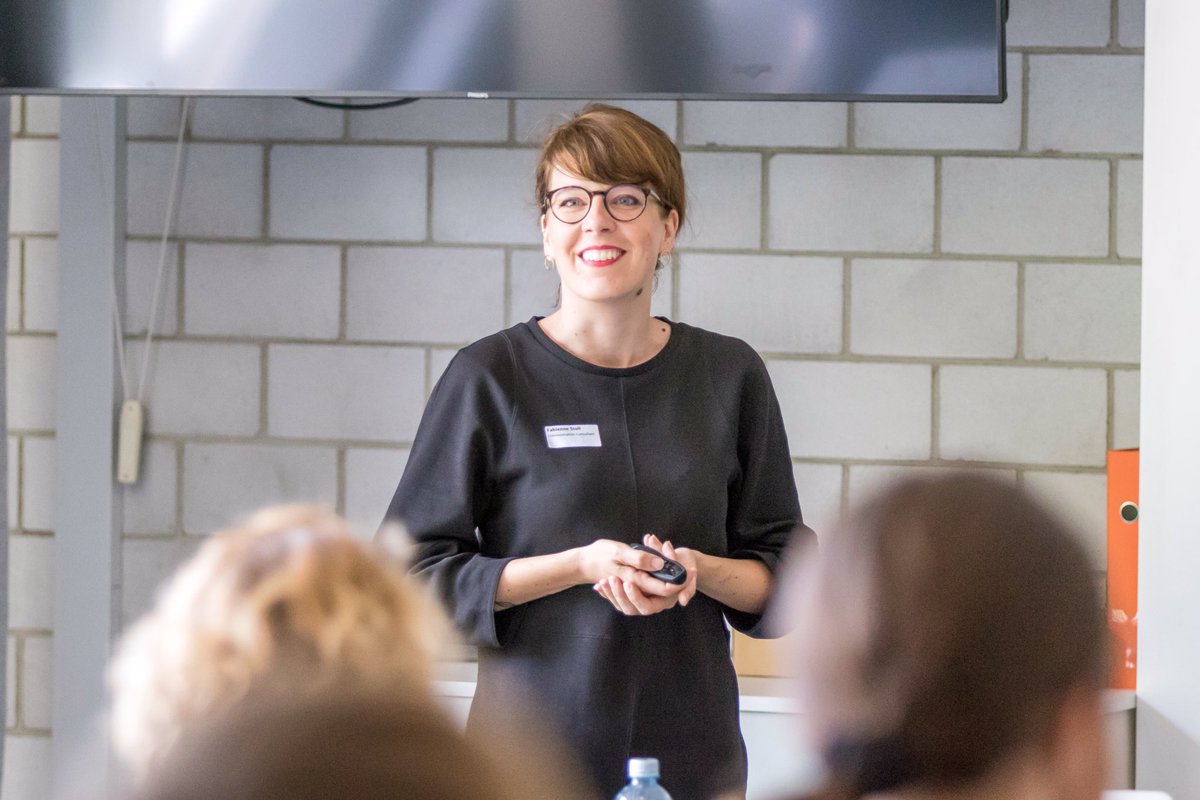 Fabienne Stoll (@fab_stoll) on Twitter photo 45 Kommunikationsexperten*innen der <a href="/bfh_hesb/">Berner Fachhochschule</a> befassen sich mit Exploration, Ideation und Prototyping: #DesignThinking trifft auf #Kommunikation, ganz toll! Merci für die Einladung und den schönen Austausch letzten Donnerstag! 📷 <a href="/CorinaLardelli/">Corina Lardelli</a> 45 Kommunikationsexperten*innen der <a href="/bfh_hesb/">Berner Fachhochschule</a> befassen sich mit Exploration, Ideation und Prototyping: #DesignThinking trifft auf #Kommunikation, ganz toll! Merci für die Einladung und den schönen Austausch letzten Donnerstag! 📷 <a href="/CorinaLardelli/">Corina Lardelli</a>