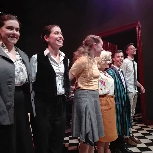 lanicolass's tweet photo. #9a5  @maldateatre @epidemia.teatre És de visió obligada. Divertida. Bona música. Bones veus i molt ben conjuntades. Àgil. Segur que exhaureixen les entrades. @espectaculosbcn #teatre #teatro #tuiteatreros #tuiteatre #Barcelona #plateabarcelona #platea #… https://t.co/ISCFWDekrW https://t.co/RJJLbjSAi5