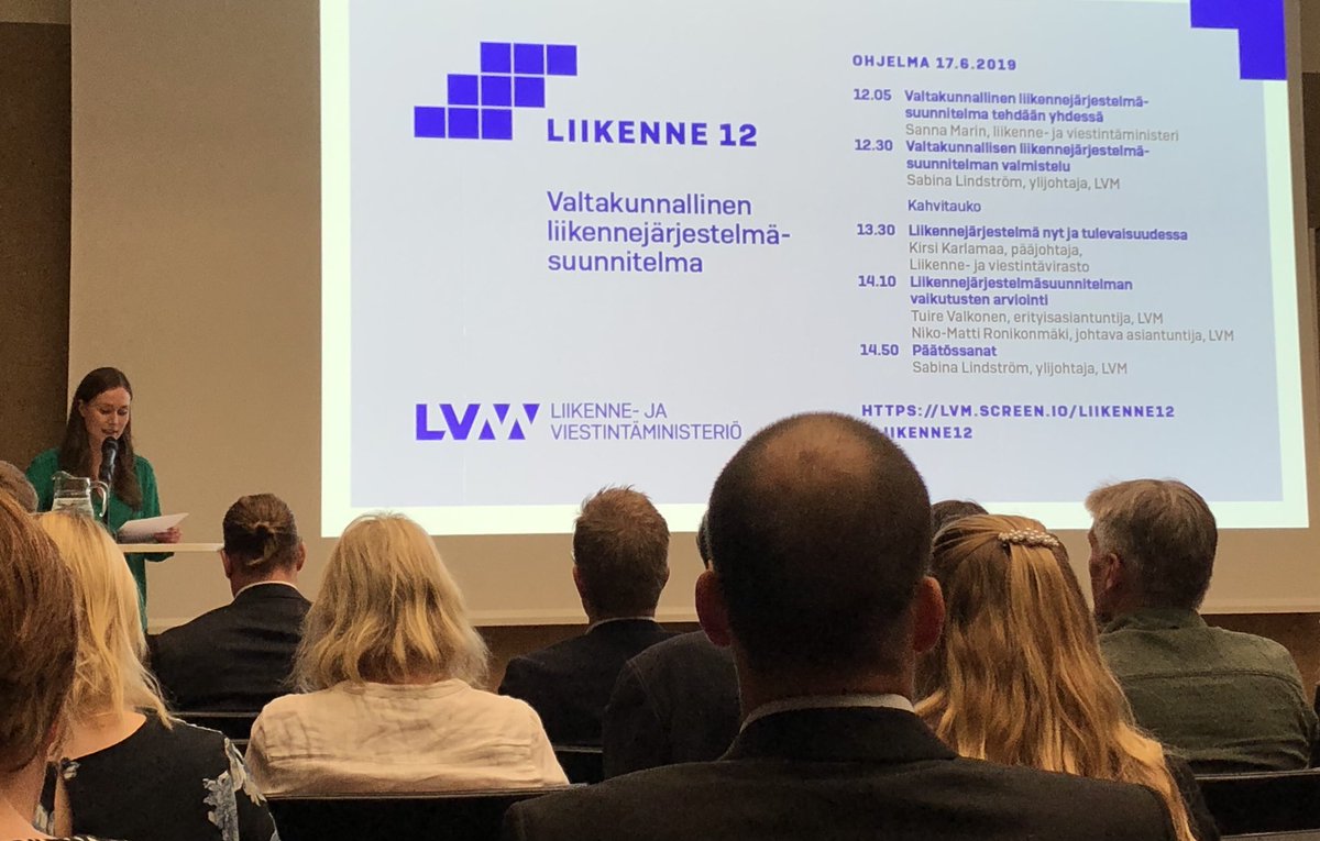 EiroLaura's tweet photo. Valtakunnallinen liikennejärjestelmäsuunnitelmatyö virallisesti käyntiin. ”Liikennejärjestelmää kehitetään asiakkaita varten. #Tieto ja niiden varaan rakentuvat #palvelut ovat olennainen osa järjestelmää.” kertoo ministeri @MarinSanna. #VLJS #liikenne #kestävyys https://t.co/pHG0bBNPnH
