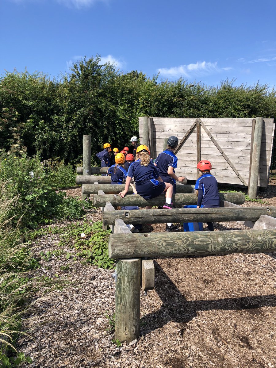 LancingPrepWthg's tweet photo. Year 4 problem solving on the low ropes @AdurOutdoors #thirdgenerationday #fun https://t.co/WdDpeZl9bb