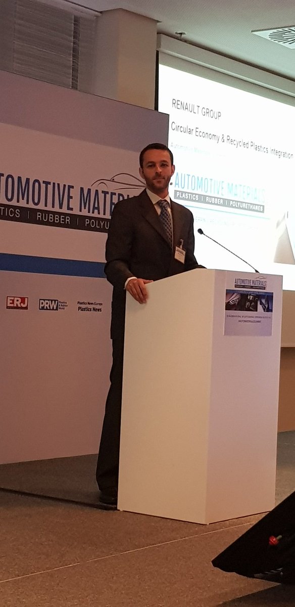UrethaneSimon's tweet photo. #automaterialssummit Bertrand Cherpin of @Groupe_Renault gives his keynote on the circular economy https://t.co/7PzbtgCcA7