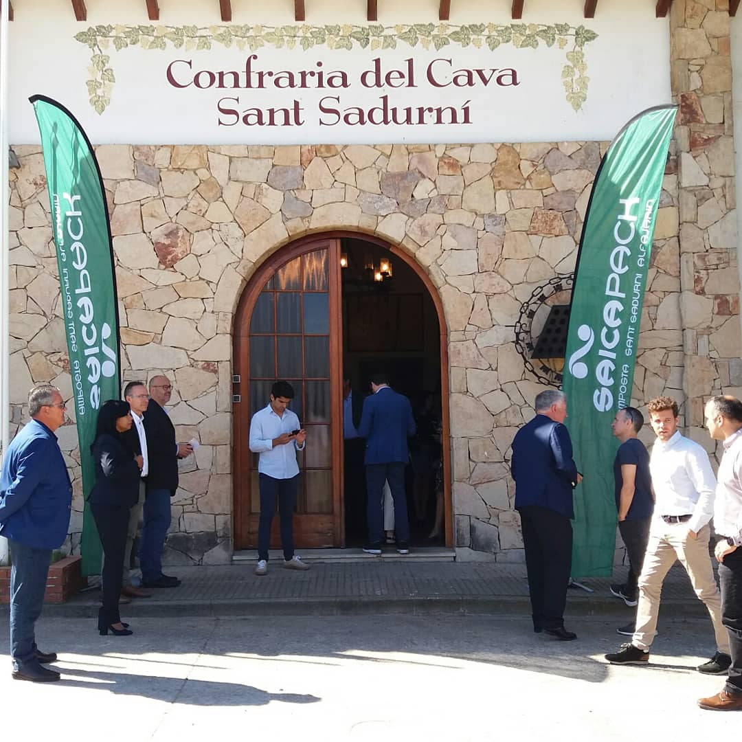 confrariacava's tweet photo. Hoy acogemos la presentación de un interesante estudio auspiciado por #SAICAPACK acerca del #neuropackaging o cómo el packaging influye en la percepción de valor del producto https://t.co/GmLj72A7qK