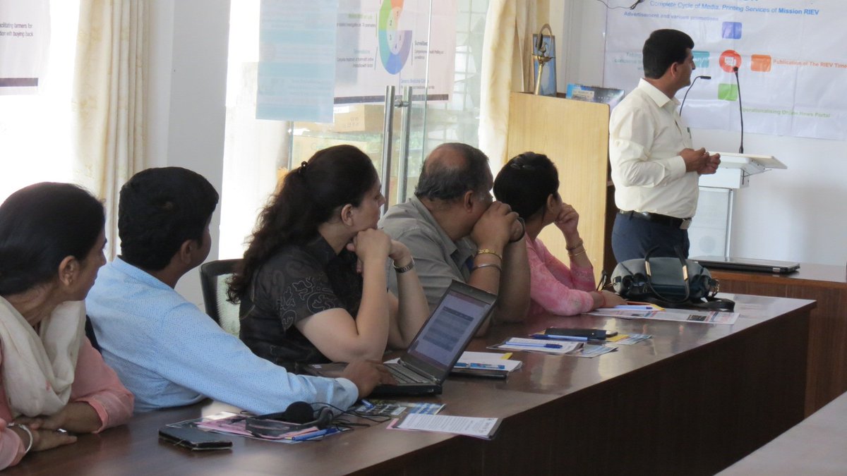 iirdshimla's tweet photo. On June 16, IIRD hosted Pradhans &amp; Up-Pradhans of various panchayats of Mashobra block for a small get-together.
Dr LC Sharma discussed Mission RIEV and it can support development &amp; provide employment opportunities. 
To know more about Mission RIEV, go to https://t.co/VFLDtPgS55 https://t.co/VYXyB6C9XP