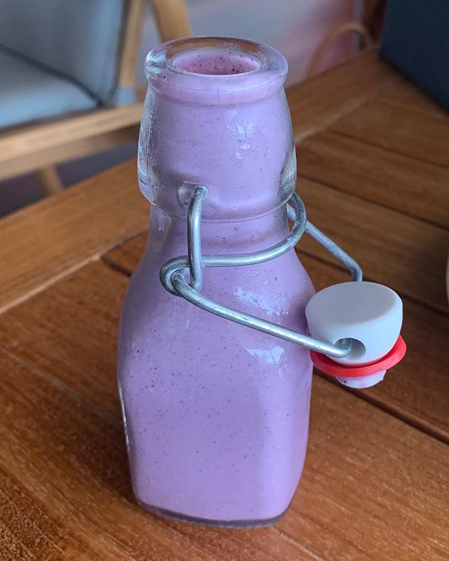 WECOTek's tweet image. The most adorable way to serve a #blueberrysmoothie !! #wecosorting #berrytek #sortingissexy #agtech #blueberries #opticalsorting #wecotek #agriculturaltechnology #berries #berrysorting #ourcustomersrock bit.ly/2IKcnN4