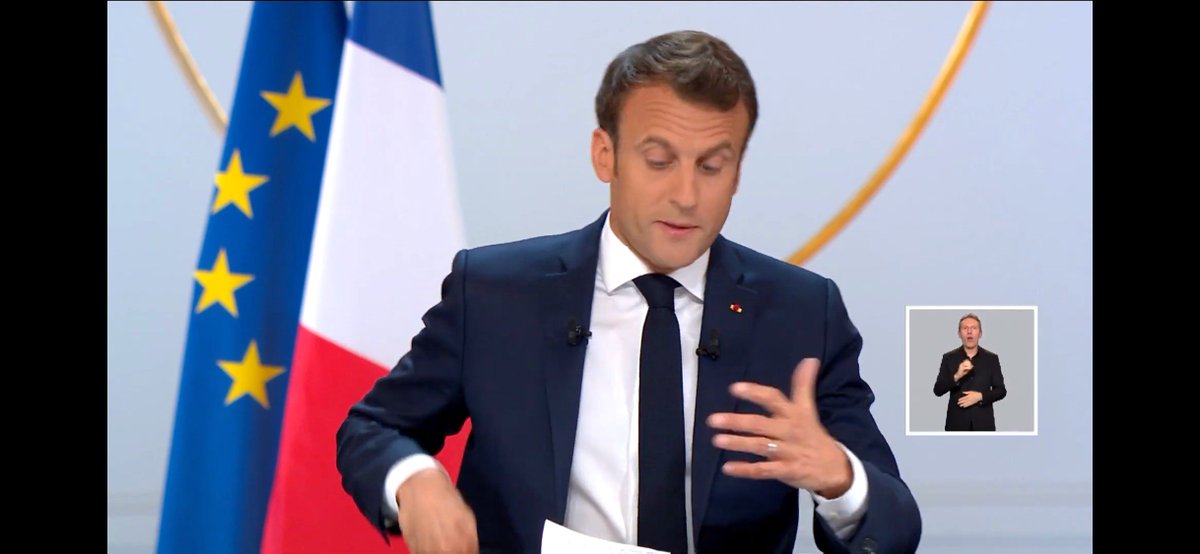 unanimes_fr's tweet image. Suite à la conférence de presse de l&apos;@Elysee le 25 avril avec un interprète #LSF qui faisait la taille d&apos;un confetti, recommandation du CNCPH pour que les prochaines communications d&apos;@EmmanuelMacron d&apos;@EPhilippePM et du @gouvernementFR soient au point k6.re/I-_33