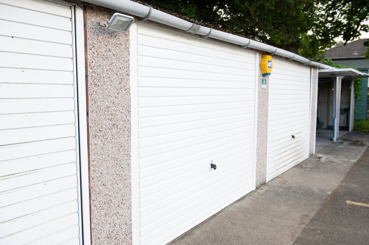 Rembrand Timber Ltd (@rembrandtimber) on Twitter photo Everyone loves a freebie 😀
Well done to @4tholdestGC for winning the @hormannukltd garage door, fitted by <a href="/DoorScotland/">Door Systems Scotland</a> Everyone loves a freebie 😀
Well done to @4tholdestGC for winning the @hormannukltd garage door, fitted by <a href="/DoorScotland/">Door Systems Scotland</a>
