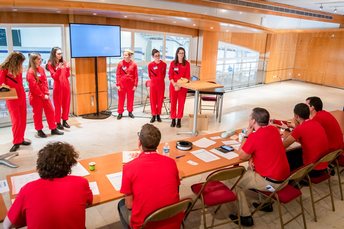 CourseEnCours's tweet photo. [#FinaleCEC] #Throwback en images ! 📸
Découvrez toutes les photos de la grande #finale Course en Cours sur ➡️ https://t.co/up1AGqJSlK https://t.co/yOLTeA7Wm1