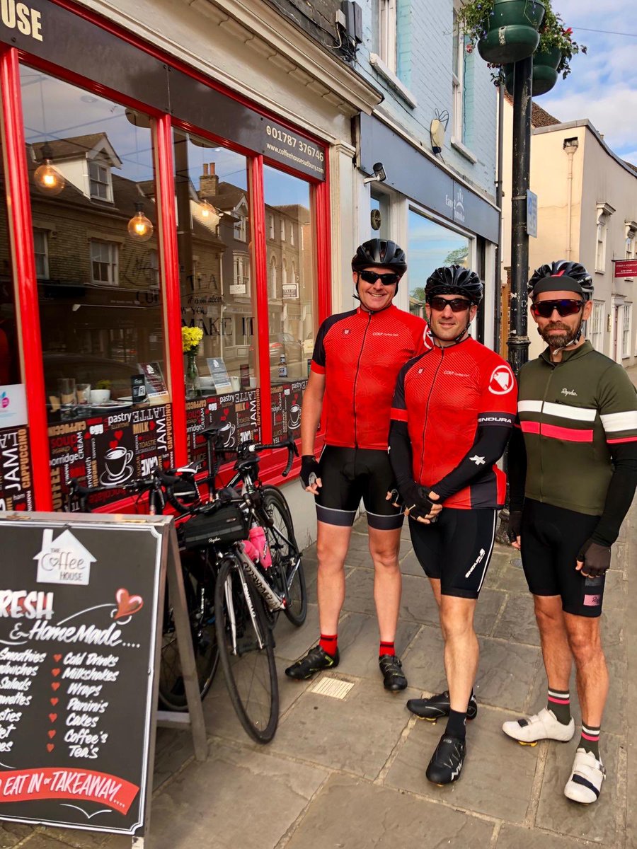 Have a great cycle to work guys 👍🏻 only a few more miles to go! 🚲  #cityoflondonpolice #50milesdown #pitstop #refule #breakfast #thecoffeehousesudbury 🍳 ☕️✅