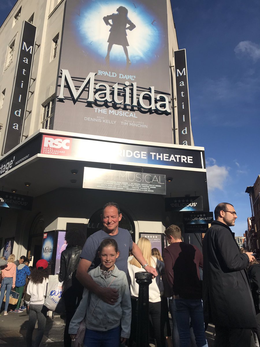 jowilson_ignite's tweet photo. Such a fantastic weekend in London with my funny and fabulous family ❤️ family firsts and memorable experiences #FathersDay2019 #SoccerAid #firstdatesrestaurant #Matilda #theatre #tubefun #trafalgarsquare #leicestersquare #harrods @premierinn @ChelseaFC @JW91475361 https://t.co/VNeNYhJadz
