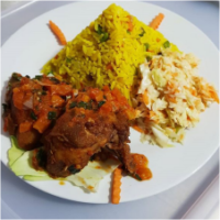 FoodGatsby's tweet photo. Enjoy stir Fried rice with peppered chicken !! from @aris_placeng for only N1900. call or whatsapp 234.907.801.2572 #food #lunch #abuja #foodie #monday #foodgasm #abujafoodvendor https://t.co/0xrP2xt45g