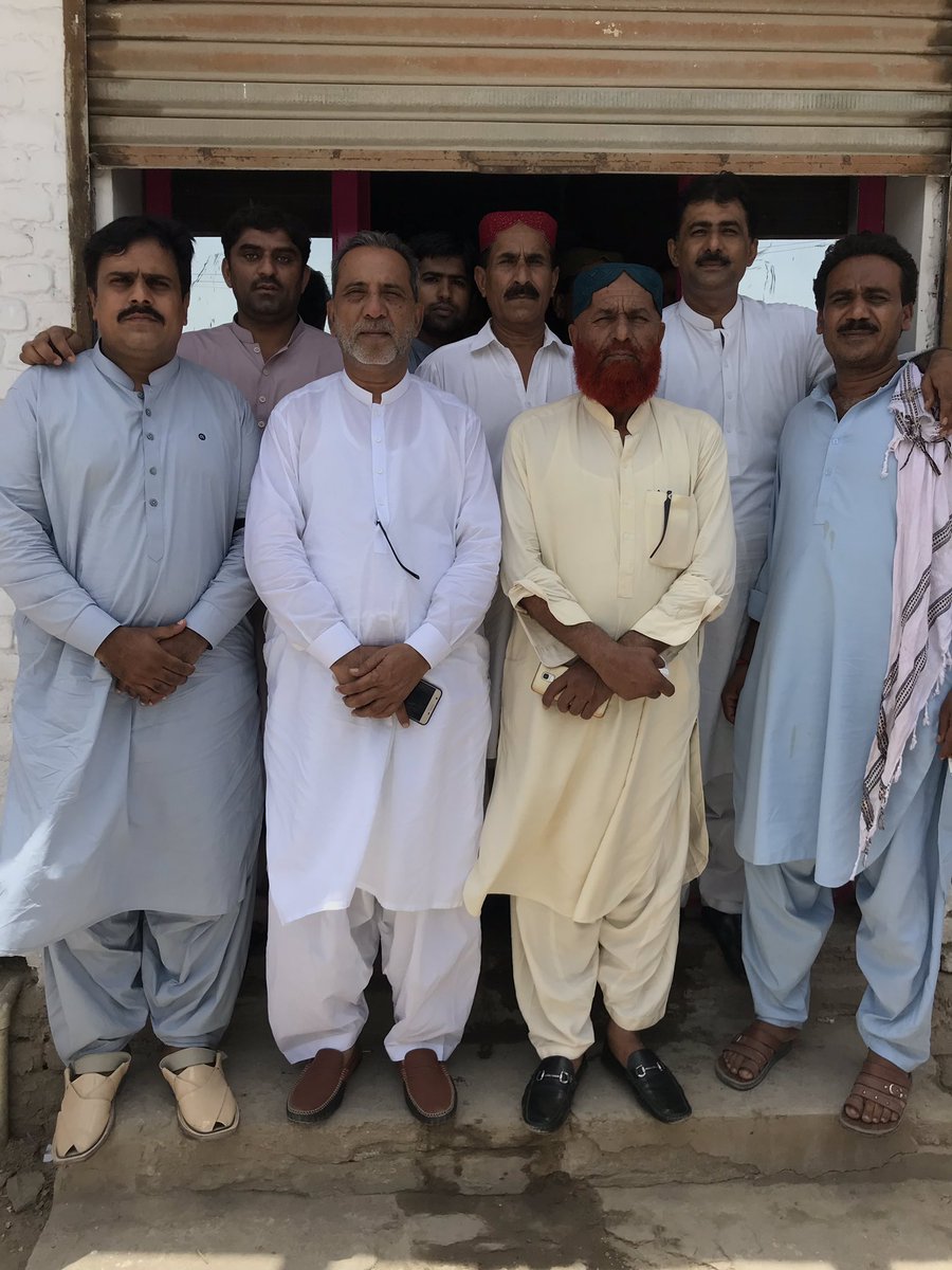 QadirSPSF's tweet photo. #WARRAH (17 JUNE 2019)
Massive Jiyalas gathered in #Warrah to protest against the illegal arrest of Asif Ali Zardari Sb and Adi Faryal Talpur Sahiba .
#WeStandWithAsifAliZardari
#IStandWithAdiFaryalTalpur
#PoliticalVictimization
#FakeCases
#PPP ❤️🇱🇾🇱🇾@BBhuttoZardari https://t.co/WZzw9cZcyK