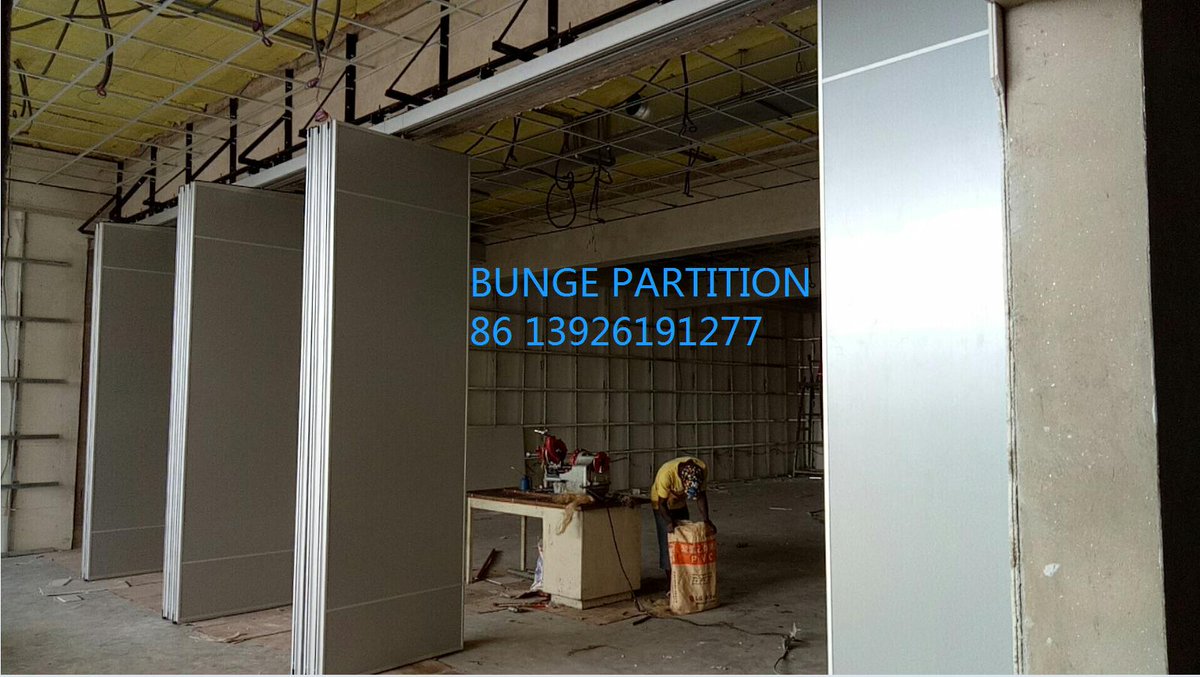 SusanCh08115226's tweet image. Burundi client has finished installing Movable Partition wall in site. They really prefer this soundproof material.Easy to install and operate panels.#slidingpartition #operablewalls #movablewalls #acousticwallpartition