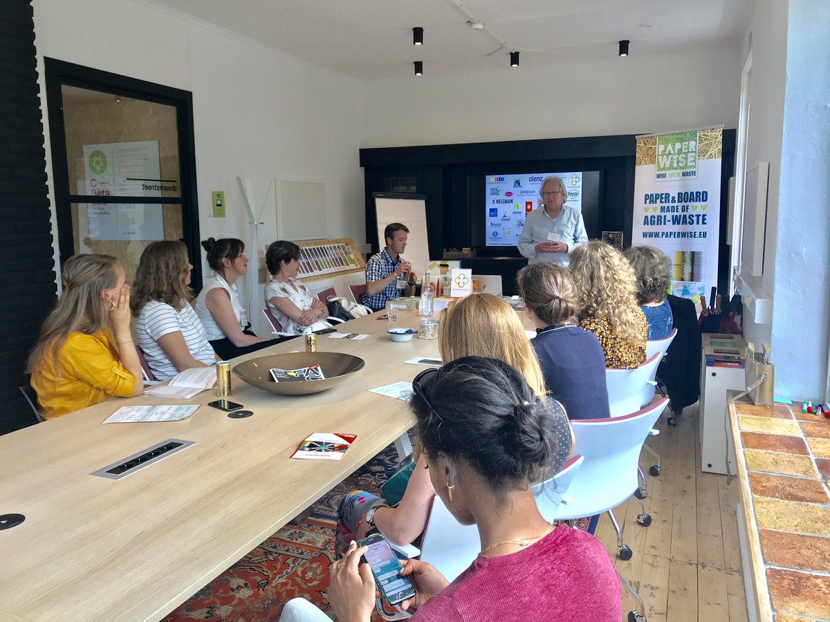 Henk Smit was met <a href="/Ambachtscentrum/">Driekant</a> een van de eerste ondernemers in de #unitedeconomy. Hij trapt dan ook de sessie af met een mooi verhaal over zijn weg naar deze economie! #SocEntEvent