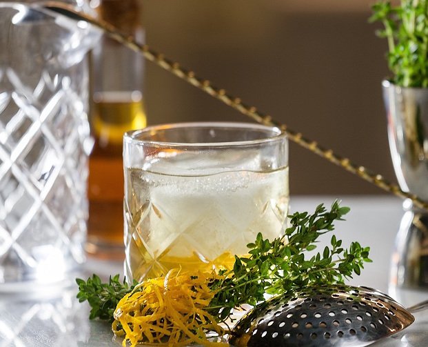 KK blog: Cocktails with a Greek Twist ~ celebrate life with our 3 summer cocktail recipes (featuring mastiha, ouzo, and brandy spirits) that will bring out the kefi in you! kuklaskouzina.com/blog #cocktails #spirits #Greece #GreekFood #Greek #FoodBlog #cookingtips #recipeblogger