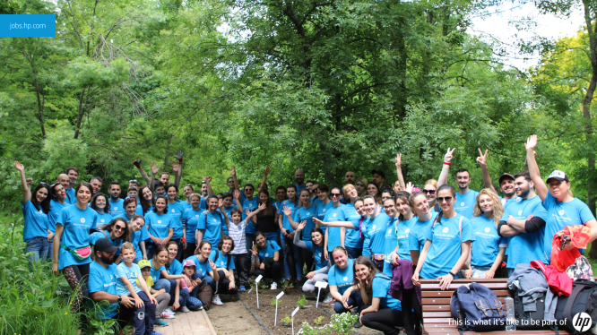 HPCareers's tweet photo. We are superproud of 88 HP π·π΄ employees who volunteered to support at the Bucharest Botanical Garden π³. They cleaned the alleys there and replanted new πΏ. What a great initiative to give back to the community πͺ and share our love for nature π! #40daysofdoinggood #LifeatHP https://t.co/B11dPrqetb