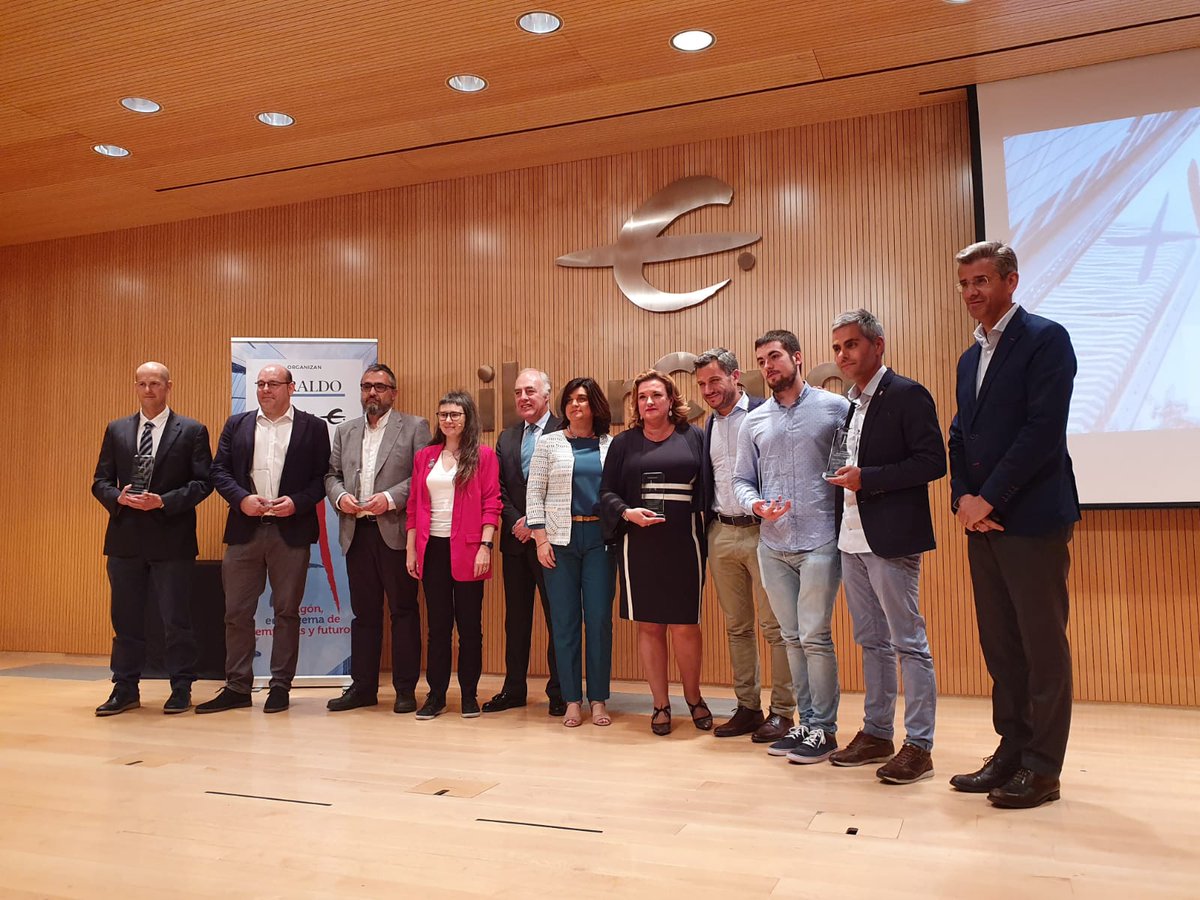 EcosistemaMAS's tweet photo. La alianza entre @DeuSens y @hmy_group, la cultura empresarial de @Aldelis_es, la capacidad aportadora de Ana Martínez (#Magaiz) y el reto de #openinnovation de @Implaser y @belerofontech ganaron los Premios Aragón, Ecosistema de Empresas y futuro. ⤵️

https://t.co/gshhRViVAJ https://t.co/3fNmtIGhwp