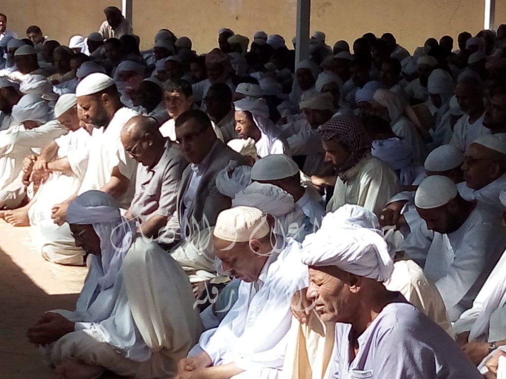 DeOuargla's tweet photo. - تعزية-
بقلوب مؤمنة راضية بقضاء الله وقدره، تلقينا نبأ وفاة  فضيلة الشيخ العلامة  سيدي الحاج عيسى مسروق ابن العلامة الشيخ سيدي الحاج محمد بن الحاج عيسى رحمه الله تعالى، وفي هذا المقام الجلل بتوديع علماً من أعلام المنطقة، وإمام علامة في العلم والدين  https://t.co/1KK6UJv0v9 https://t.co/cVVT27m9H0