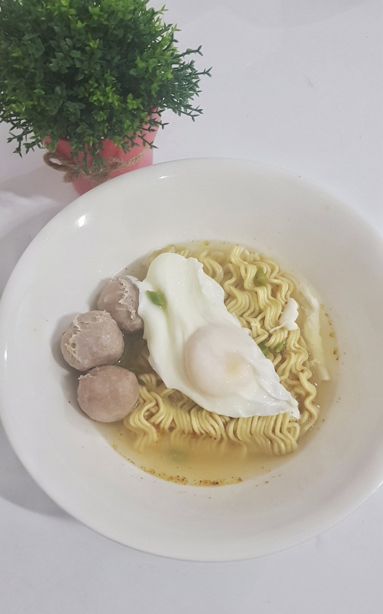 Suka nyobain macem2 merk mie instan, tapi sekali waktu tetep kangen buat pulang ke Indomie.