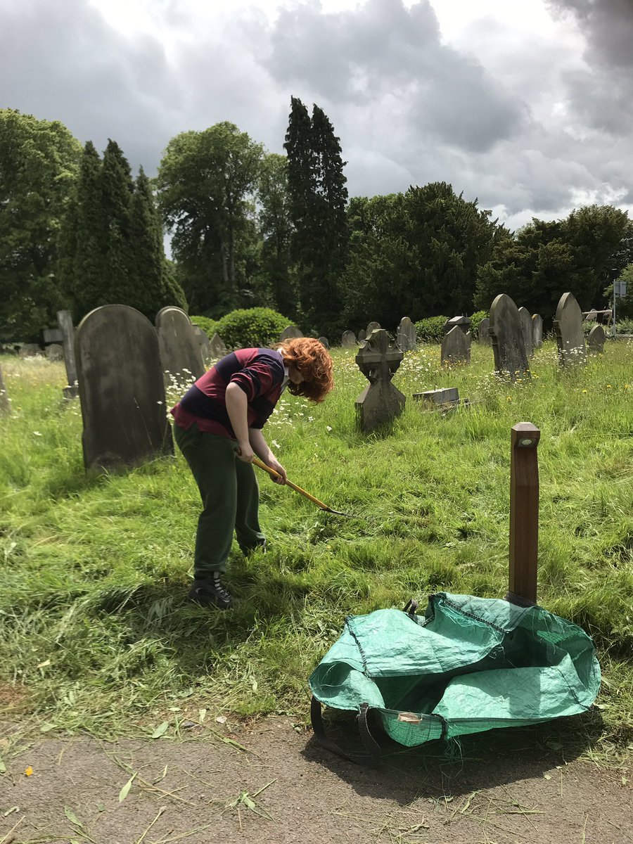 Gabriel and Ellen spending post exam time volunteering in the Churchyard. DM if you would like to join in. #EcologyIsEvangelism. #ChurchyardArk #YouthVolunteering.  @LeedsCofE @churchofengland @h_ahartley @RiponTogether @ChiefExecHARCVS @riponcathedral