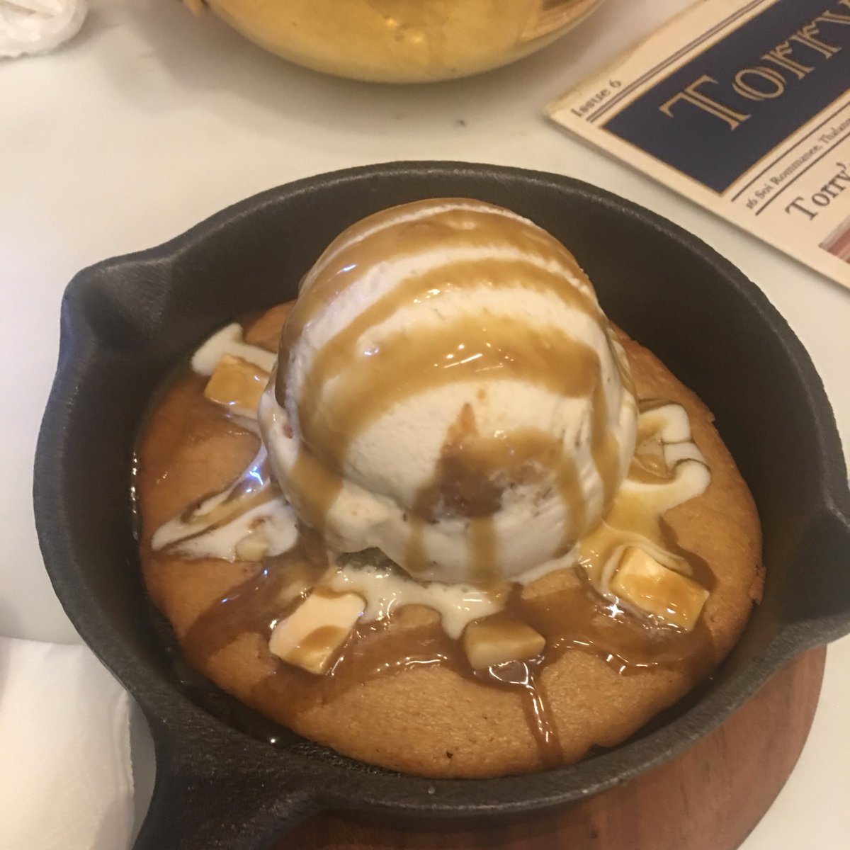 cqniwp's tweet photo. ร้านไอติมภูเก็ต Torry’s iscream อร่อยมากๆๆๆ ทุกเมนู bigomoi เด็ดมาก เป็นไอติมอัญชันในข้าวเหนียวถั่วดำ ครัวซองก็อร่อย คุ้กกี้ก็ดีงาม ชอบทุกรสเลย ร้านสวยยด้วย #อร่อยไปแดก #รีวิวภูเก็ต @aroii https://t.co/VV3Ss1ipMk