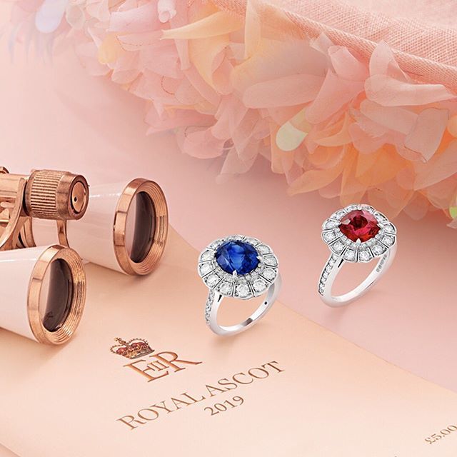 GarrardLondon's tweet photo. Tomorrow marks the start of one of Britain’s most prestigious sporting events, Royal Ascot. Discover style tips from Garrard’s Creative Director and jewellery picks for the races on the journal. #Garrard #Highjewellery #Sapphire #Ruby #RoyalAscot #1dayto… https://t.co/wwtseKevaK https://t.co/UxGc5IpmoG