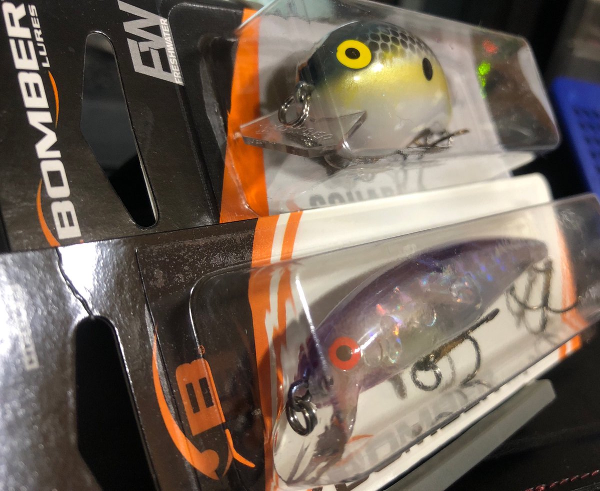 RoadGames's tweet photo. 実は、昨日このOFTカラーの14Aをロストしたんだけど、辛うじて見つけて再購入出来た🐟 #bomber #oft #longA #squareA https://t.co/j5aH4tjuCA