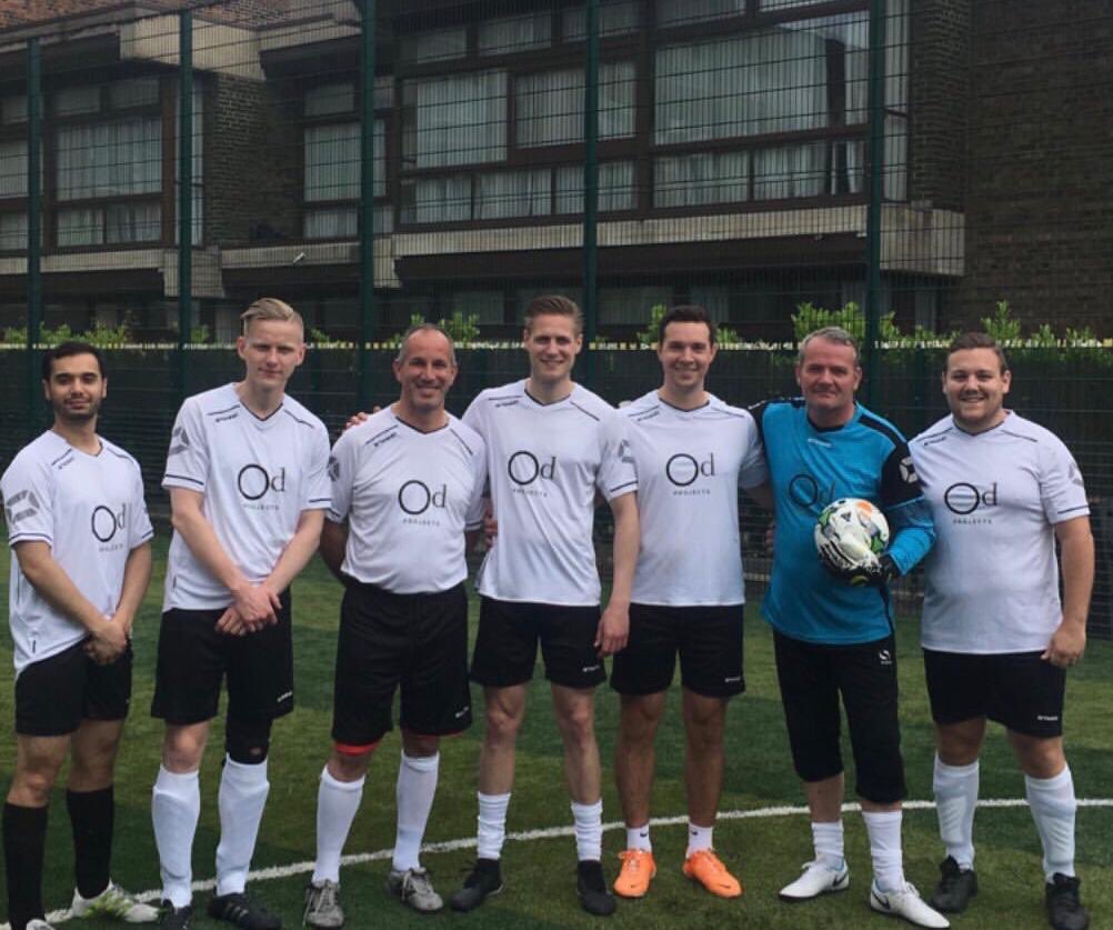 33_Portland_Pl's tweet photo. Team building https://t.co/UWdRDChBpN