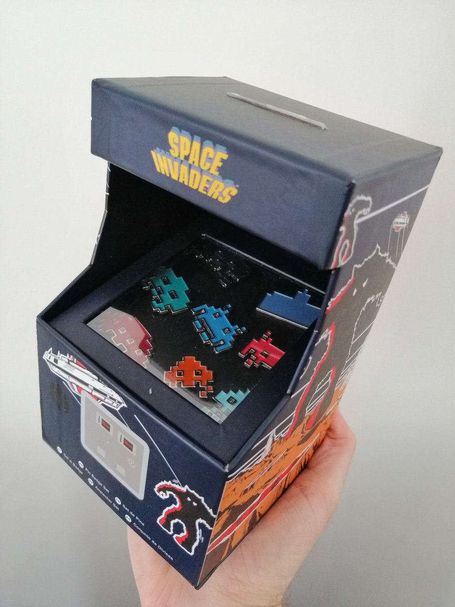 Gamerdisco's tweet image. Join us at @_QueenOfHoxton_ this Wednesday (19th June) for our #SNES Summer Party and you can win some awesome video game merch, incl a #SuperNintendo Classic Case and a #SpaceInvaders pin set from @NumskullDesigns! Tickets only £3 in advance - 
queen-of-hoxton.eventcube.io/events/18848/g…