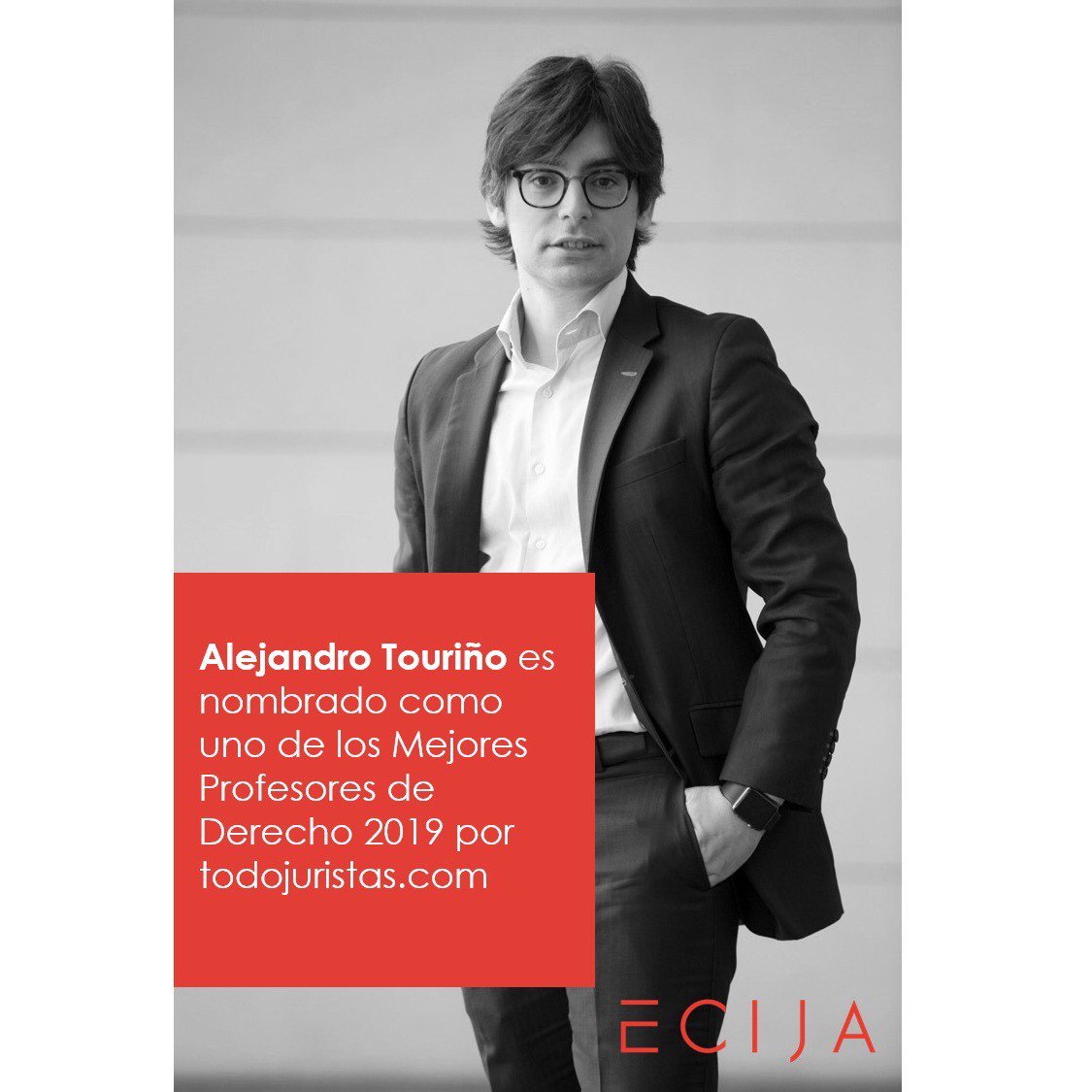 ECIJA's tweet photo. Estamos muy orgullosos de nuestro Socio Director @AlexTourino, que esta mañana ha sido reconocido como uno de los “Mejores Profesores de Derecho 2019” por @todojuristas https://t.co/xu0scTHSsc #EcijaTeam #SoProud https://t.co/Rou4o3bWzi