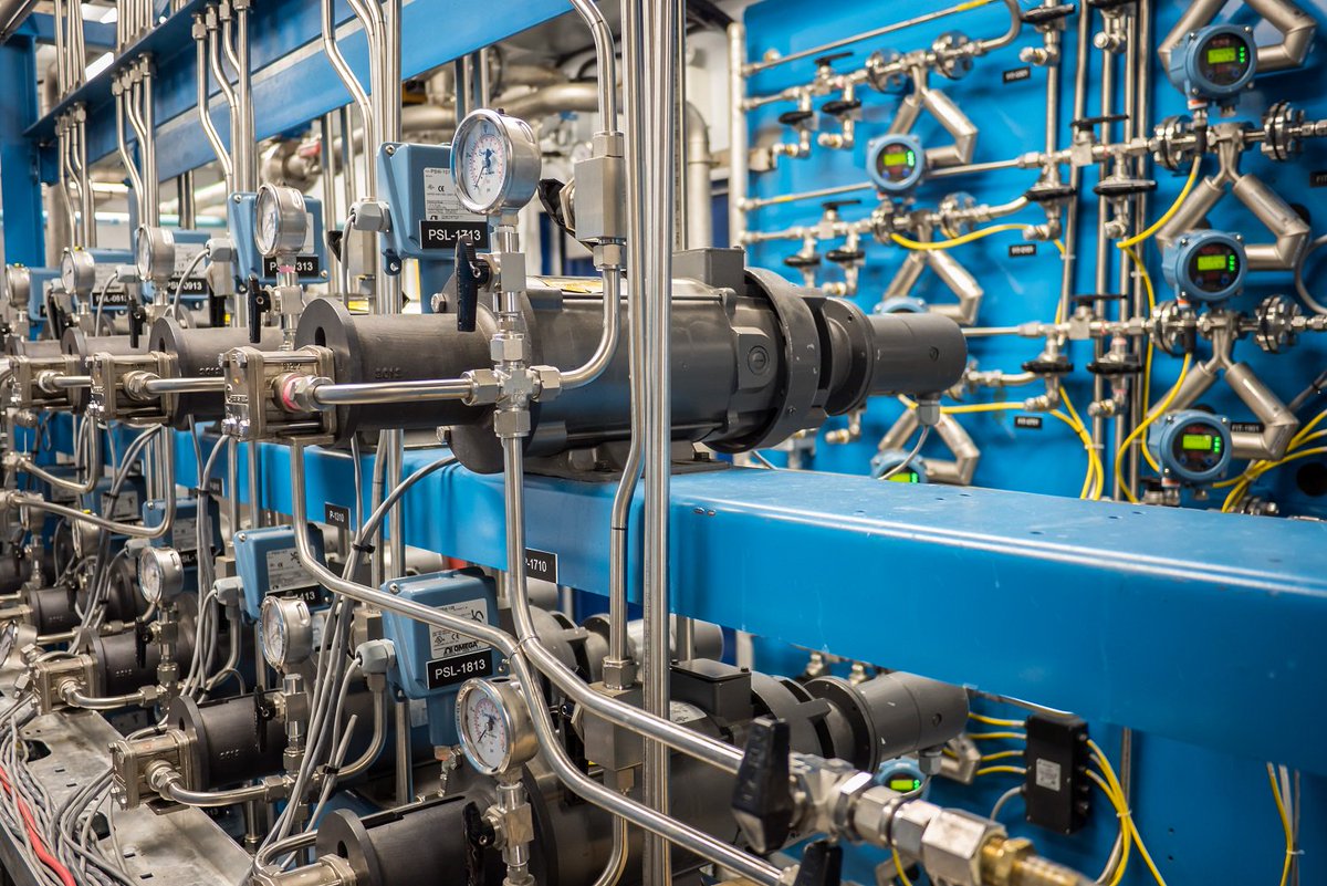 NRC_CNRC's tweet image. Experts from our Gas Turbine Lab will showcase their research and testing equipment at this year’s #ASME Turbo Expo in #Phoenix, AZ. If you’re in town, come learn more about #EngineCombustion, #Bioenergy, #AviationIcing, and more! ow.ly/JbYN50uE3Ph #NRCAero @ASMEdotorg