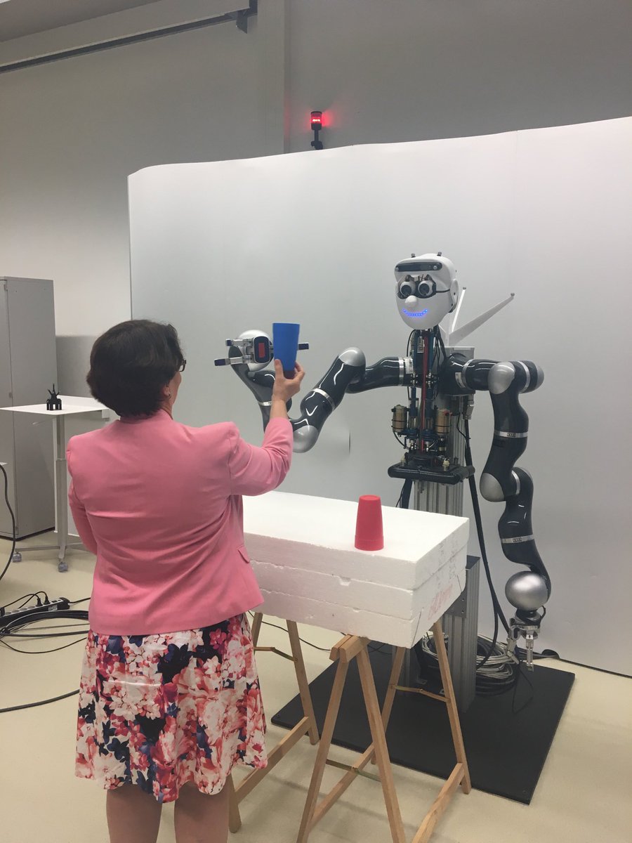 Kelly Daize tweet media