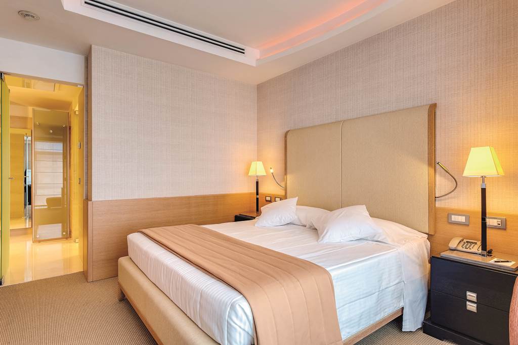 oneworld_src's tweet image. 🇮🇹 ROME CITY BREAK 🇮🇹

3️⃣ Nights
↗️ Departs 12 August 19
✈️ Return Flights from Manchester
🧳 Luggage included

🔥🔥 NOW ONLY £300PP 🔥🔥

🌎✈️ HOW TO BOOK &amp;amp; MORE INFO ✈️🌎

Call us on ☎️ 01642 450333

Visit us at 📍 Room 164, @srcinfo