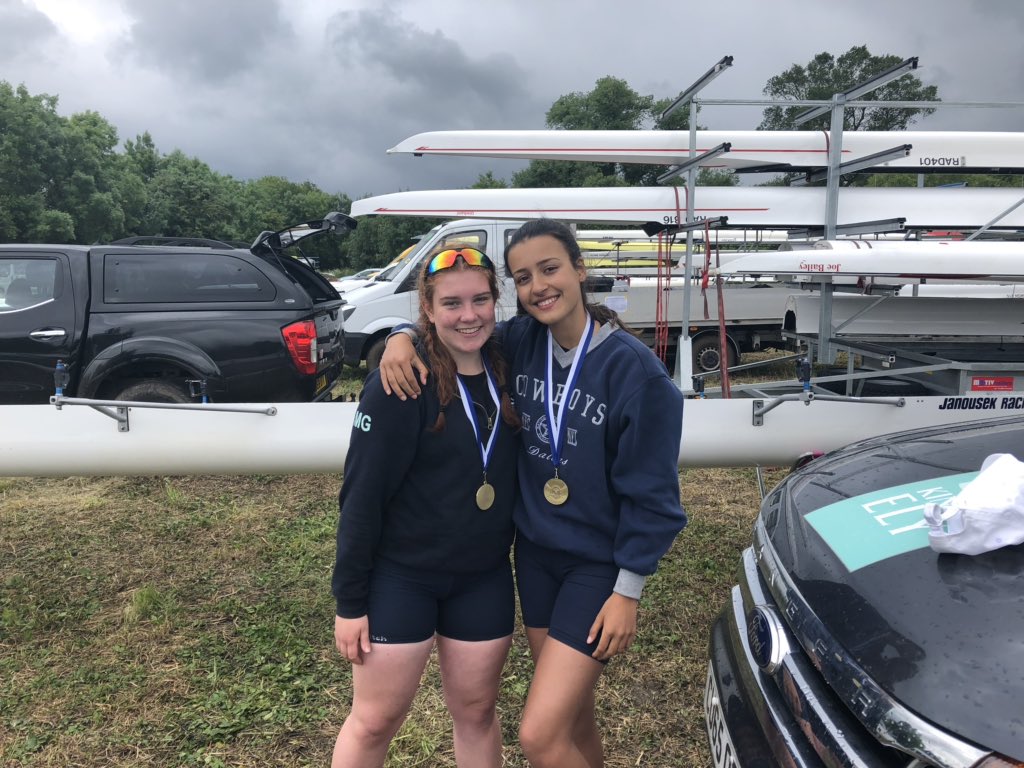 Kings_Ely's tweet photo. What a day for our Rowers at the @MarlowRegatta on Saturday! Full report here:
https://t.co/9wMYO50nMN #rowing #KingsElyrowing #medals #gold https://t.co/WAtw73z6T7